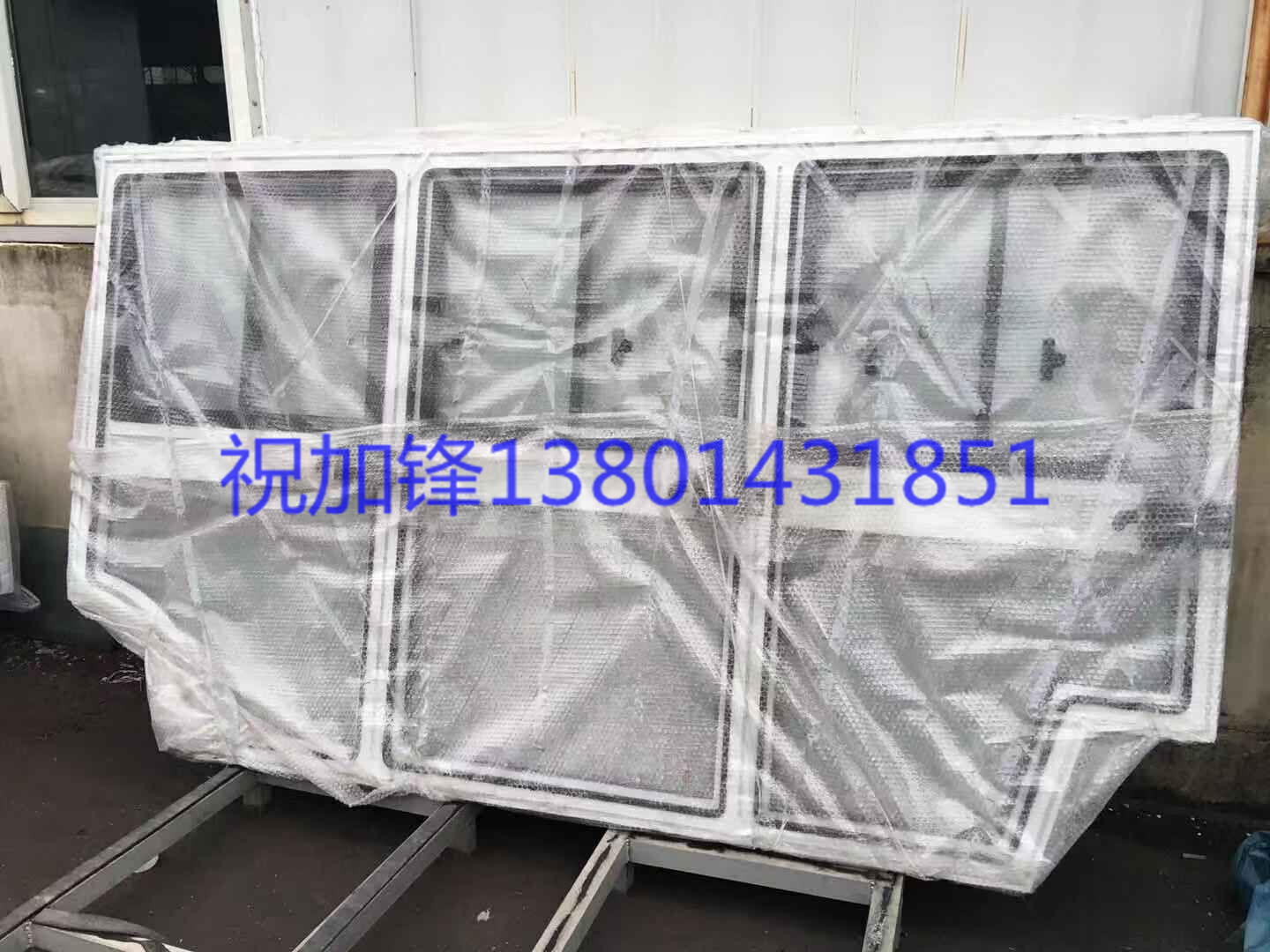 電動(dòng)車車門(mén)